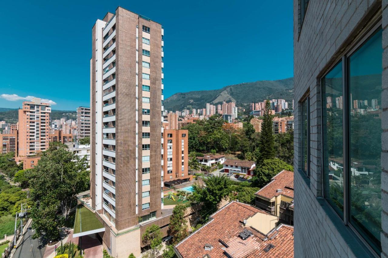 Apartamentos Poblado Alejandria By Housy Host Medellin Luaran gambar