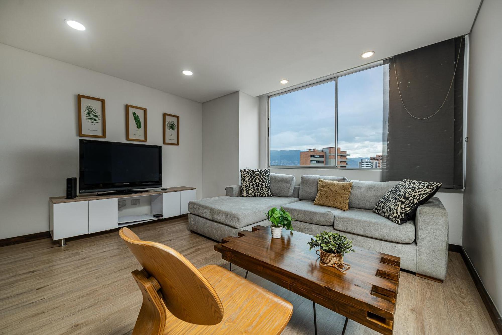 Apartamentos Poblado Alejandria By Housy Host Medellin Luaran gambar