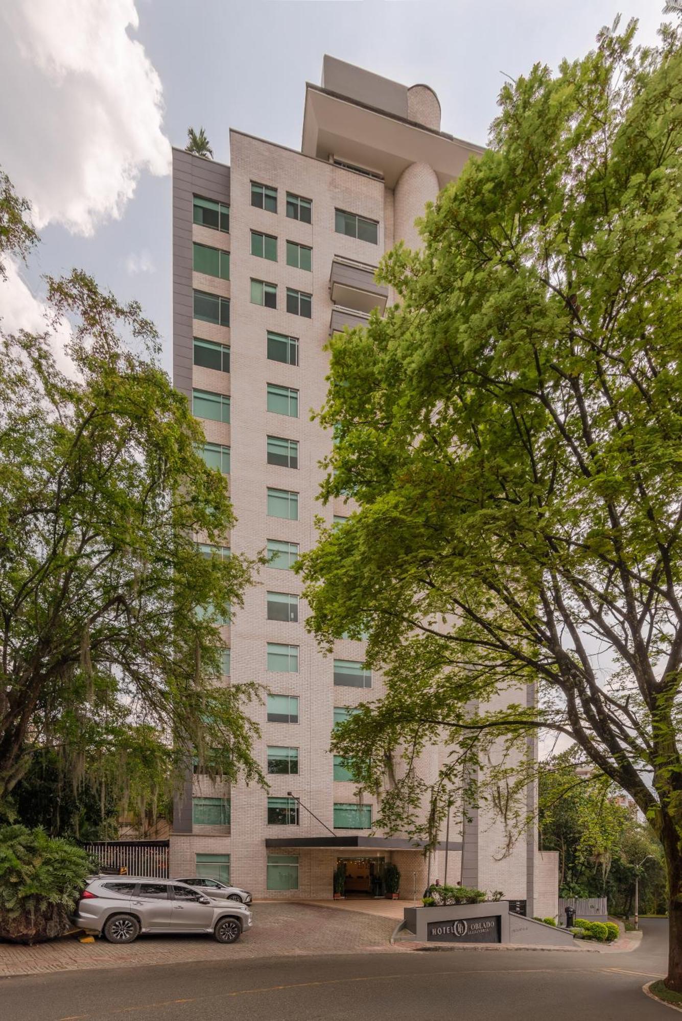 Apartamentos Poblado Alejandria By Housy Host Medellin Luaran gambar