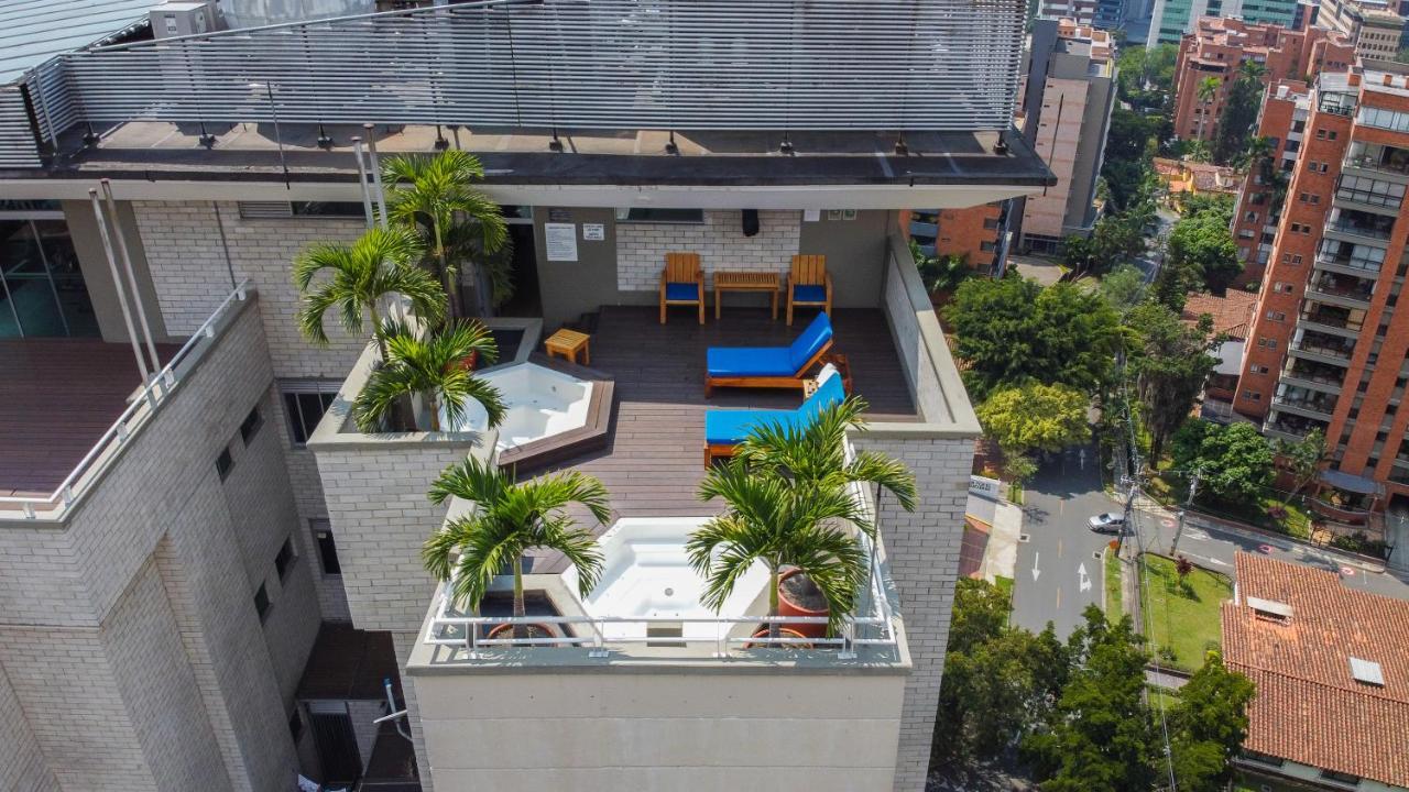 Apartamentos Poblado Alejandria By Housy Host Medellin Luaran gambar